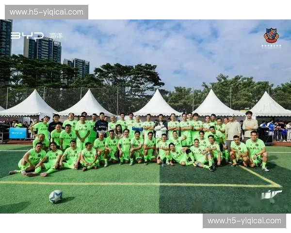 烽烟再起!上海海港与辽宁队的巅峰对决,谁能笑傲绿茵场?